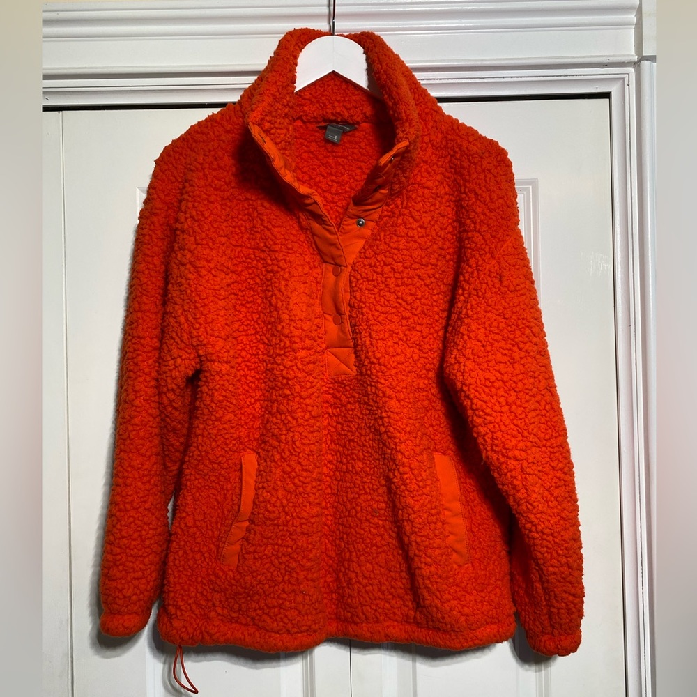 Eddie Bauer orange quarter button Sherpa w/ pockets and sinch bottom size small